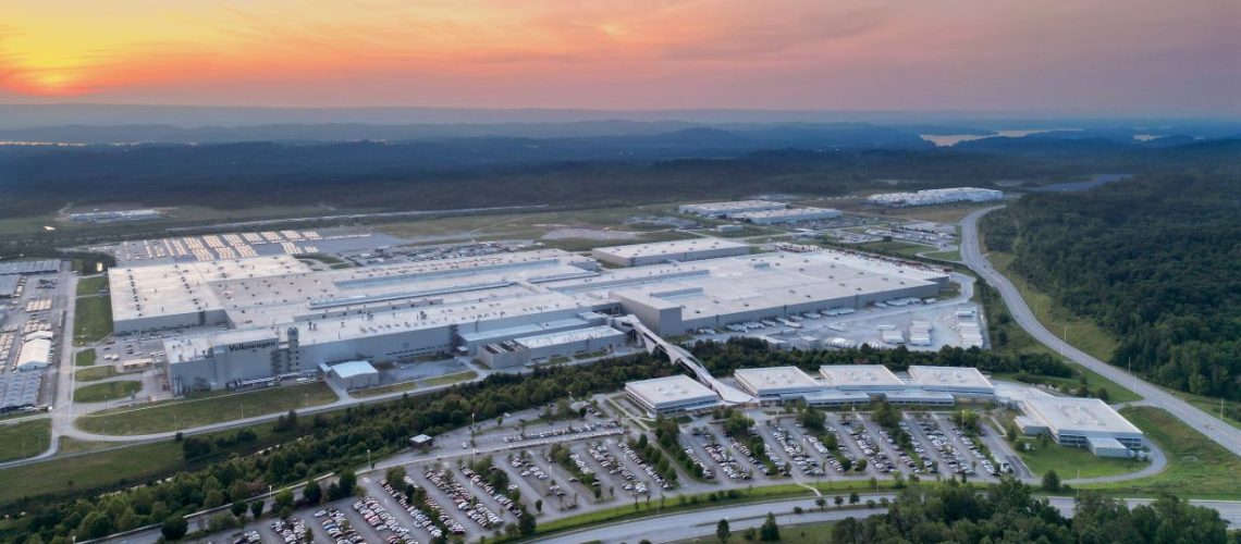 Volkswagen celebra 15 años de ensamblaje en Estados Unidos, inversión comunitaria y compromiso con la fuerza laboral en la planta de Chattanooga.