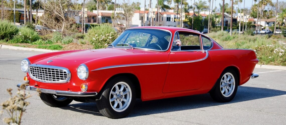 Los 5 autos que más millas han recorrido en la historia (y siguen rodando)