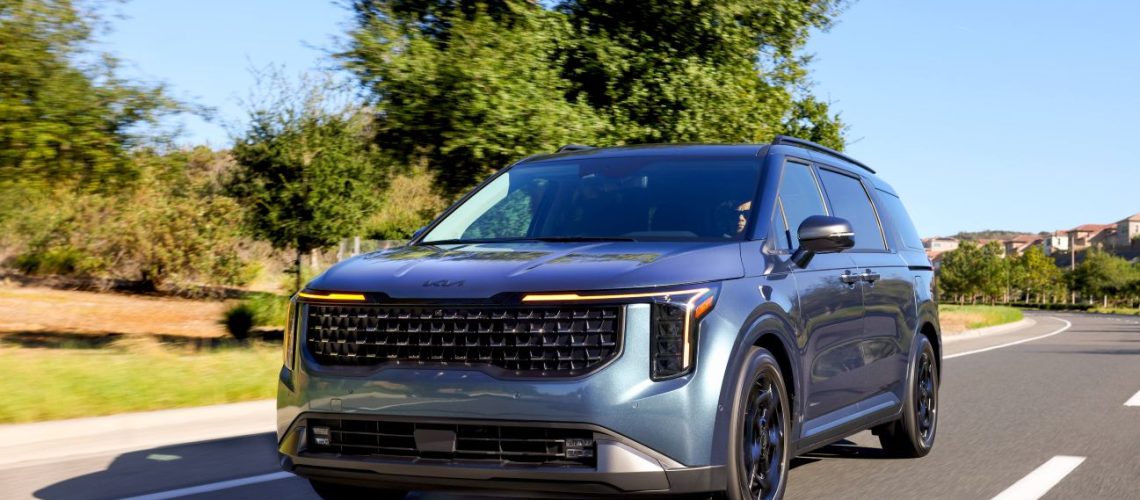 Kia da a conocer los precios del Carnival MPV del 2027