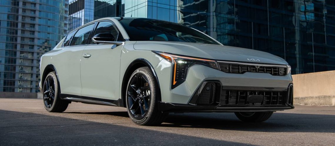 Prueba: Kia K4 del 2026, con un diseño que detiene miradas